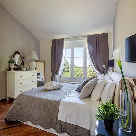 Stylish With Private Pool קאפאנורי
