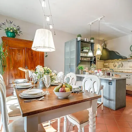 Villa In Lucca With Private Pool Capannori