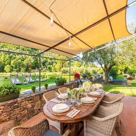 Villa In Lucca With Private Pool