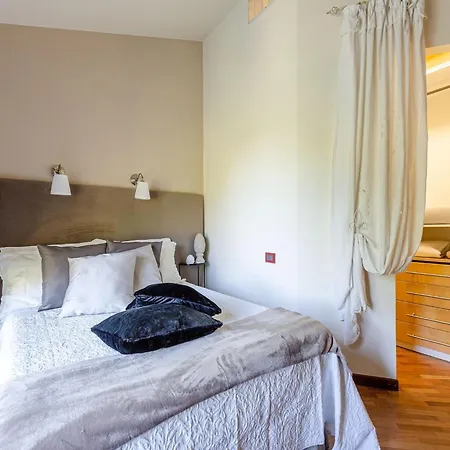Villa In Lucca With Private Pool *