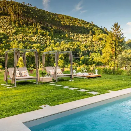 In Lucca With Private Pool Villa *