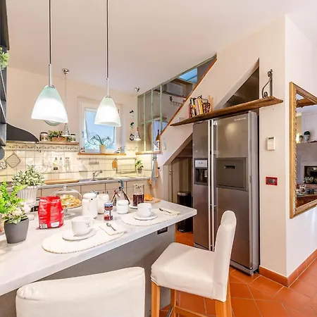 Stylish With Private Pool קאפאנורי
